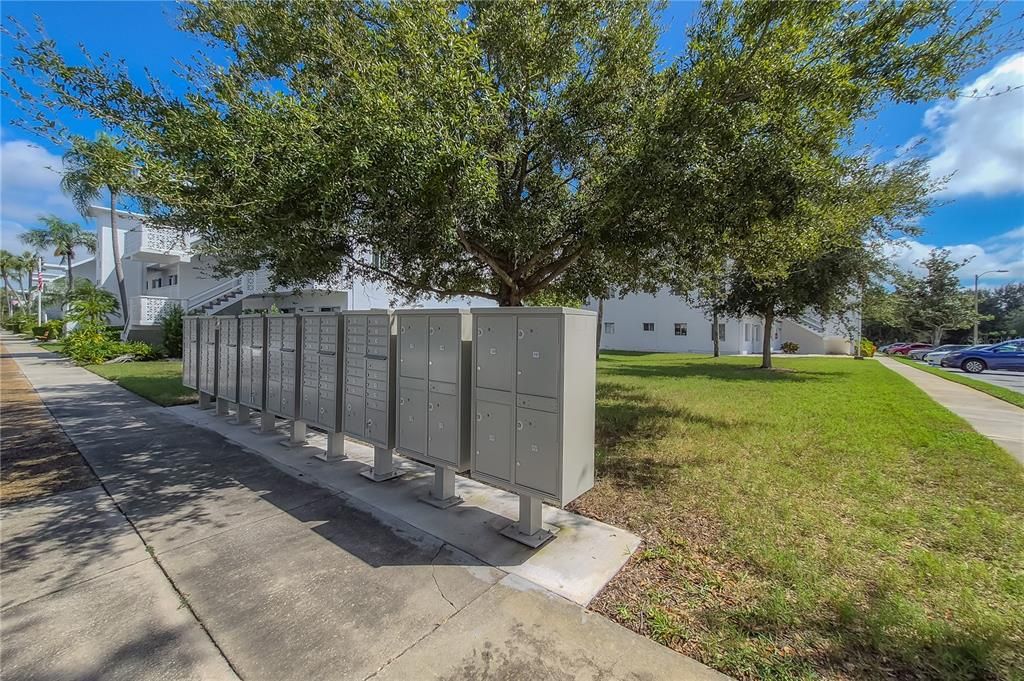 For Sale: $114,900 (2 beds, 1 baths, 874 Square Feet)