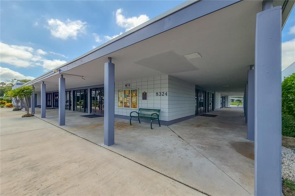For Sale: $114,900 (2 beds, 1 baths, 874 Square Feet)