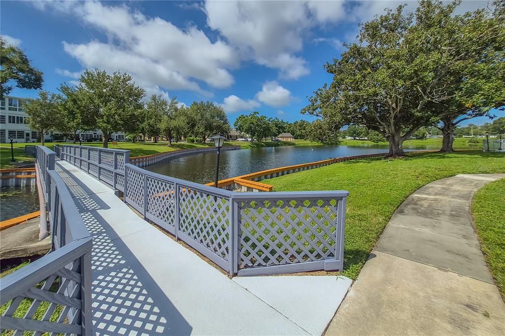 For Sale: $114,900 (2 beds, 1 baths, 874 Square Feet)