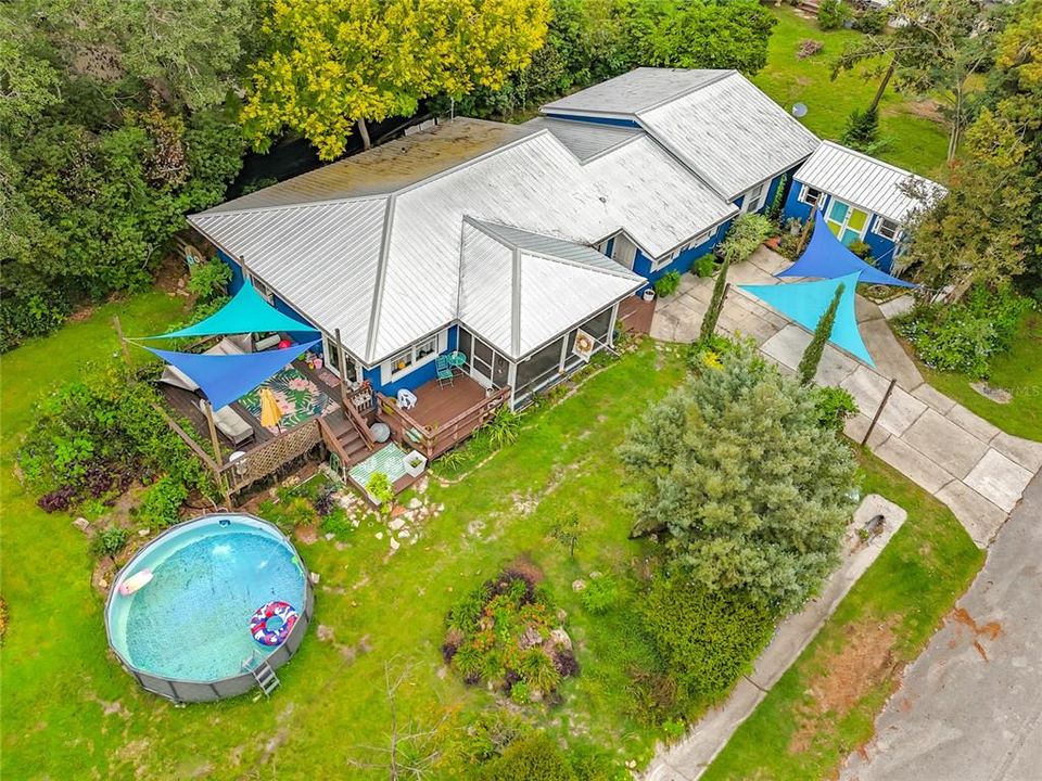 For Sale: $399,900 (4 beds, 2 baths, 2058 Square Feet)