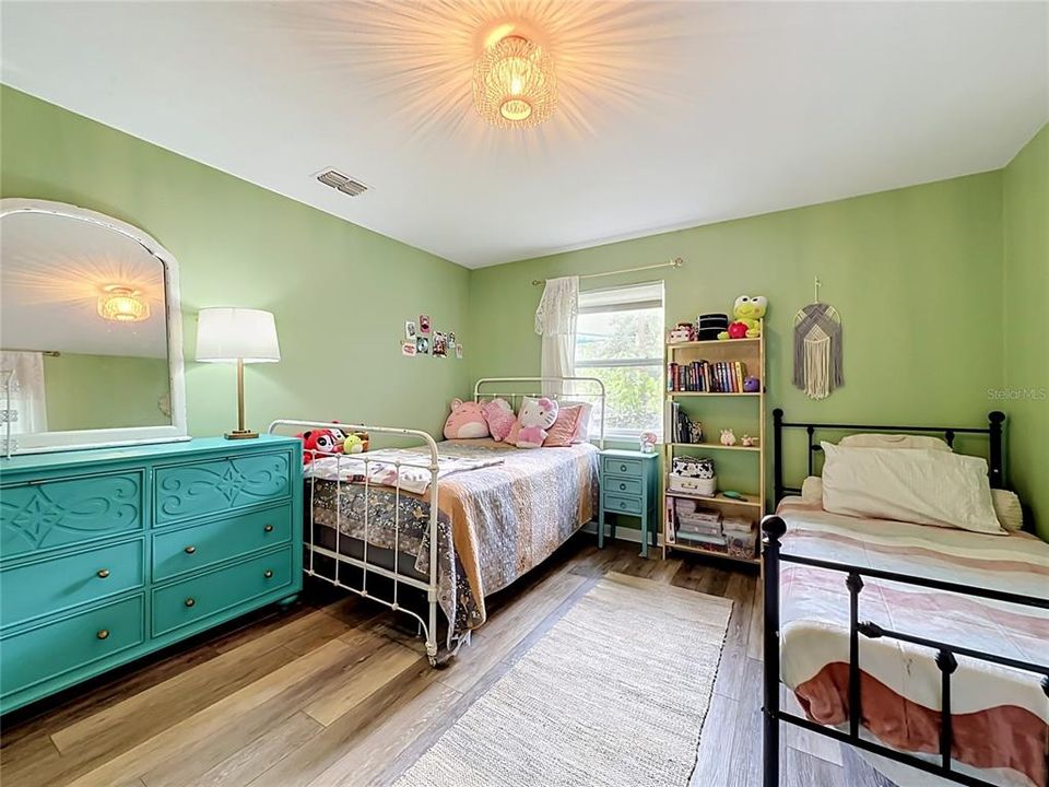 For Sale: $399,900 (4 beds, 2 baths, 2058 Square Feet)