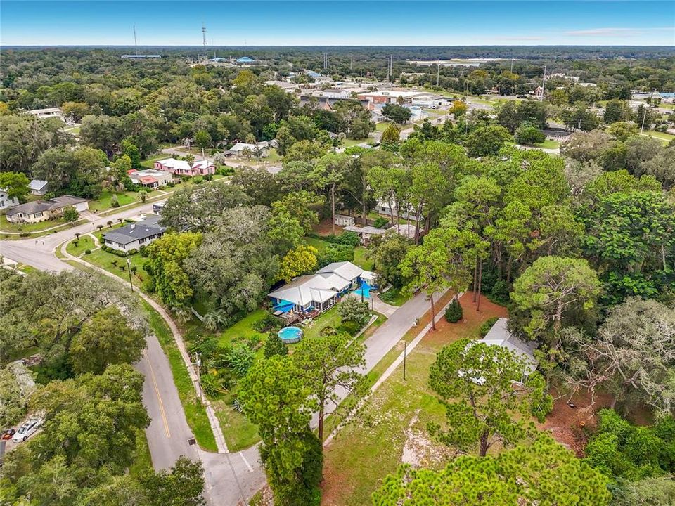 For Sale: $399,900 (4 beds, 2 baths, 2058 Square Feet)
