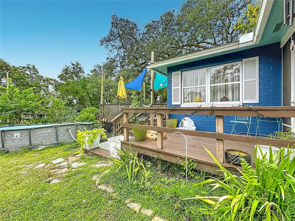 For Sale: $399,900 (4 beds, 2 baths, 2058 Square Feet)