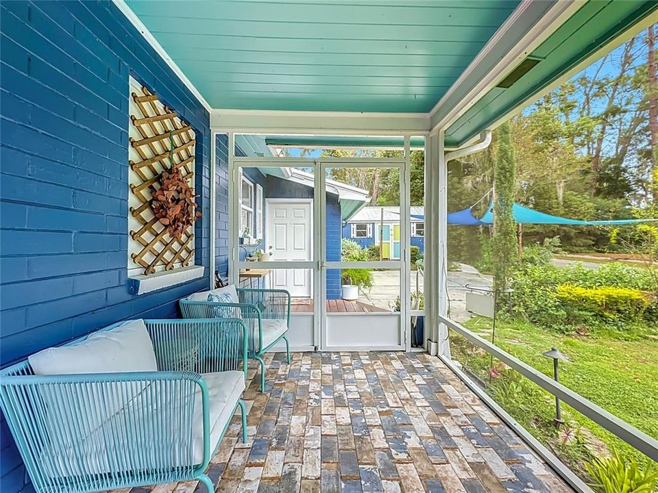 For Sale: $399,900 (4 beds, 2 baths, 2058 Square Feet)