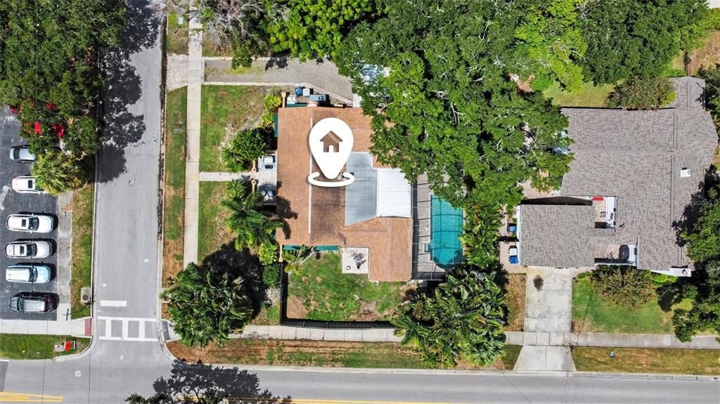 Active With Contract: $799,900 (0.25 acres)