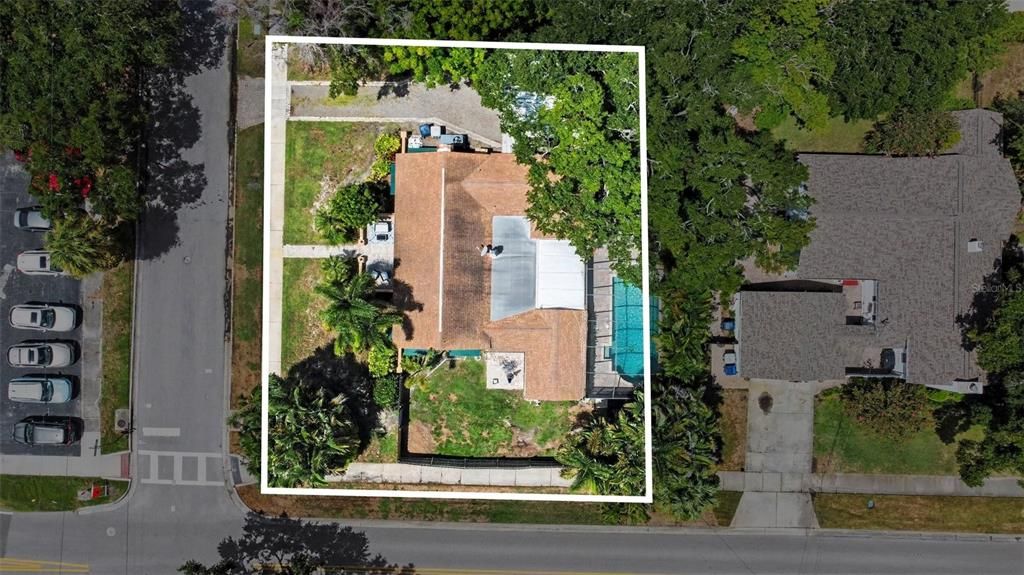 Active With Contract: $799,900 (0.25 acres)