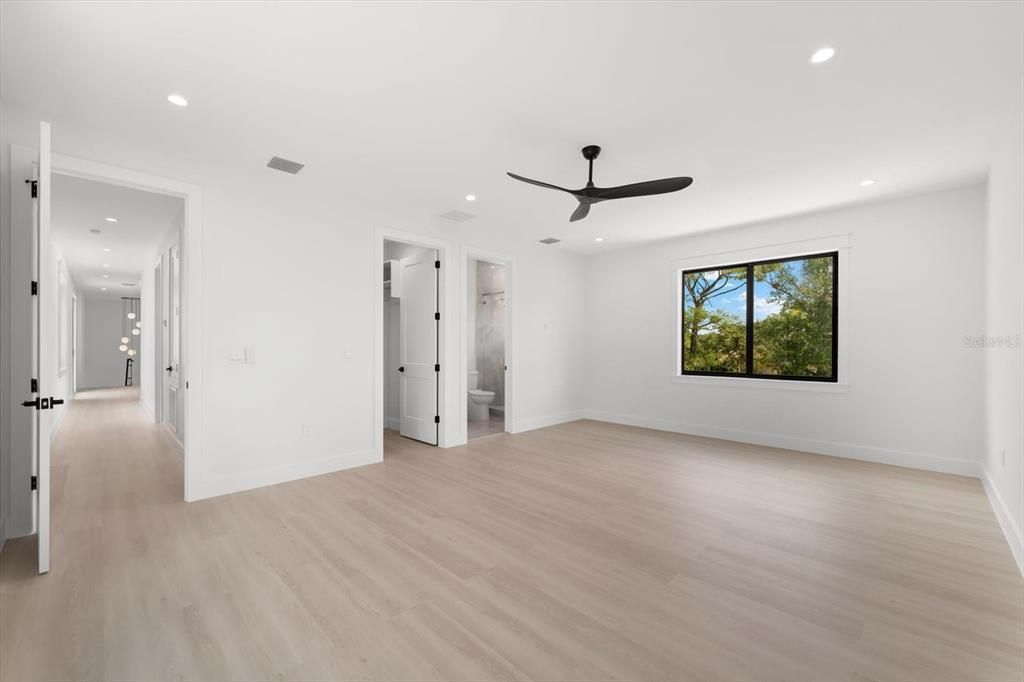 For Rent: $7,500 (3 beds, 3 baths, 3290 Square Feet)