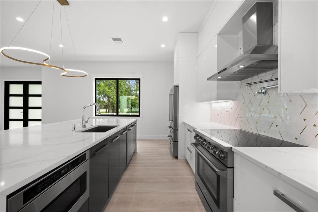 For Rent: $7,500 (3 beds, 3 baths, 3290 Square Feet)