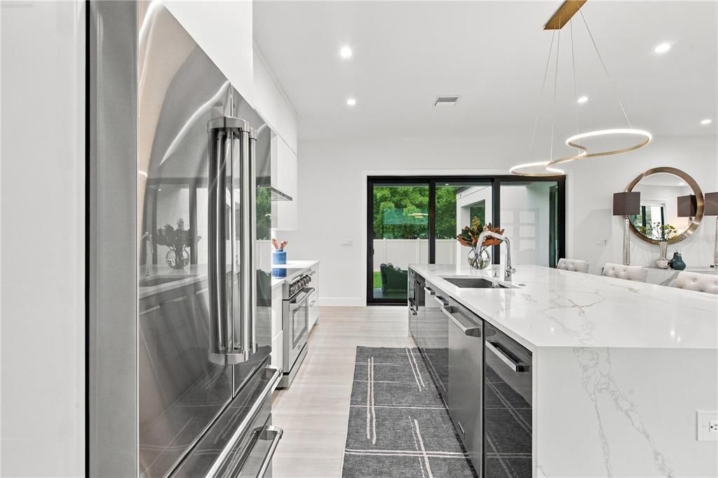 For Rent: $7,500 (3 beds, 3 baths, 3290 Square Feet)