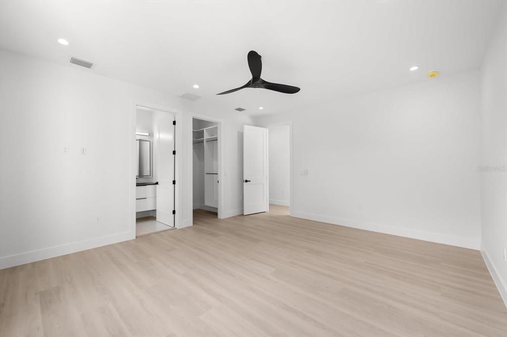 For Rent: $7,500 (3 beds, 3 baths, 3290 Square Feet)