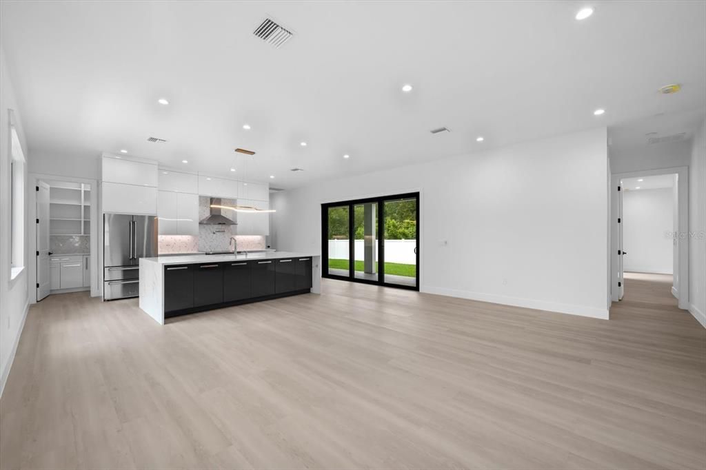 For Rent: $7,500 (3 beds, 3 baths, 3290 Square Feet)