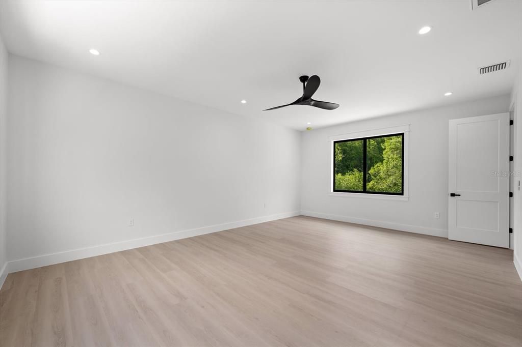 For Rent: $7,500 (3 beds, 3 baths, 3290 Square Feet)