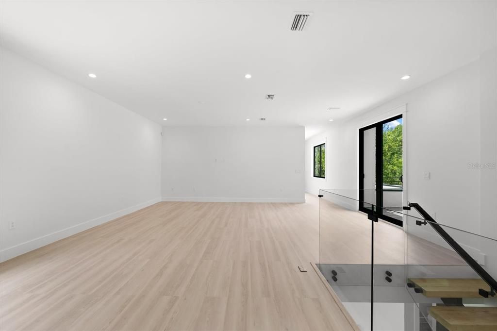 For Rent: $7,500 (3 beds, 3 baths, 3290 Square Feet)