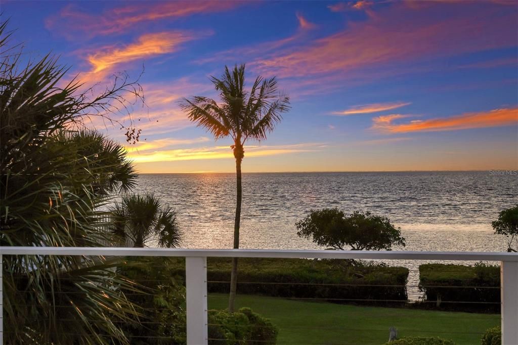 For Sale: $4,125,000 (3 beds, 3 baths, 3568 Square Feet)