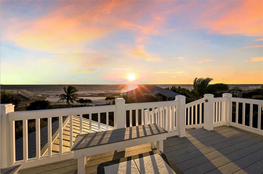 For Sale: $4,125,000 (3 beds, 3 baths, 3568 Square Feet)