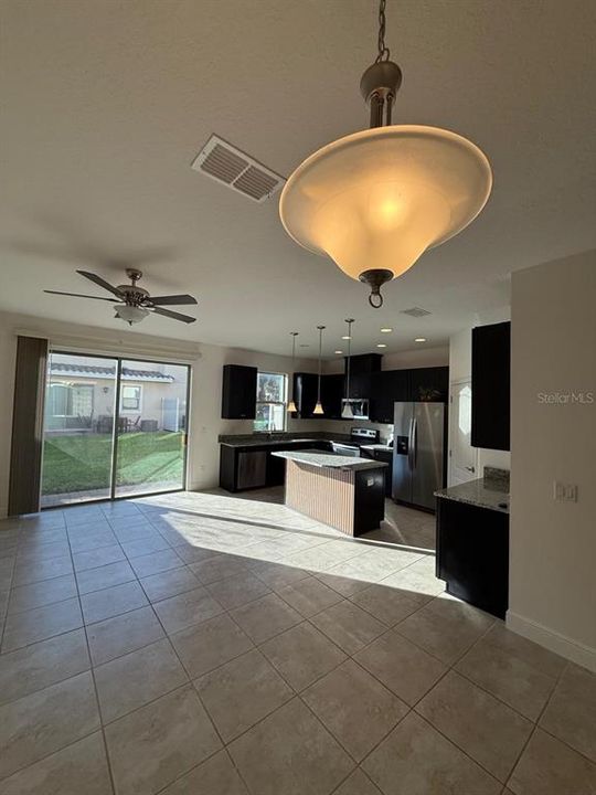В аренду: $2,500 (3 спален, 2 ванн, 1353 Квадратных фут)