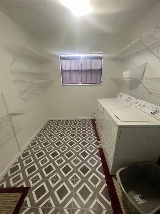For Sale: $450,000 (4 beds, 2 baths, 1806 Square Feet)