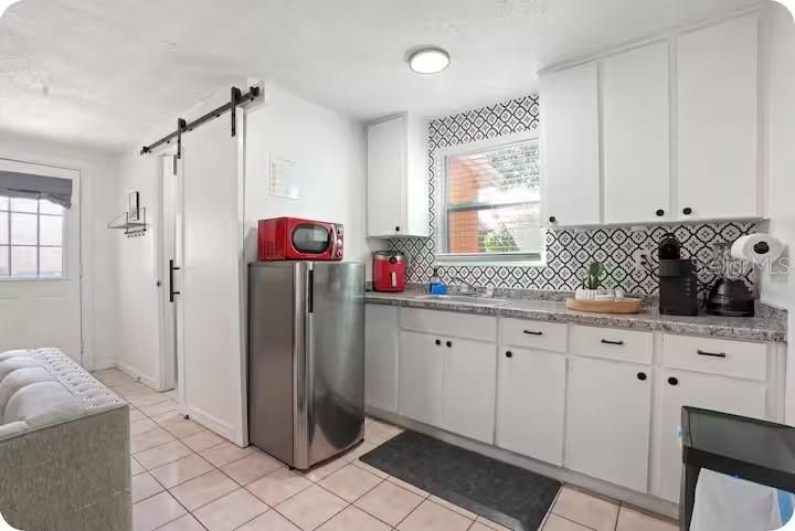 For Sale: $450,000 (4 beds, 2 baths, 1806 Square Feet)