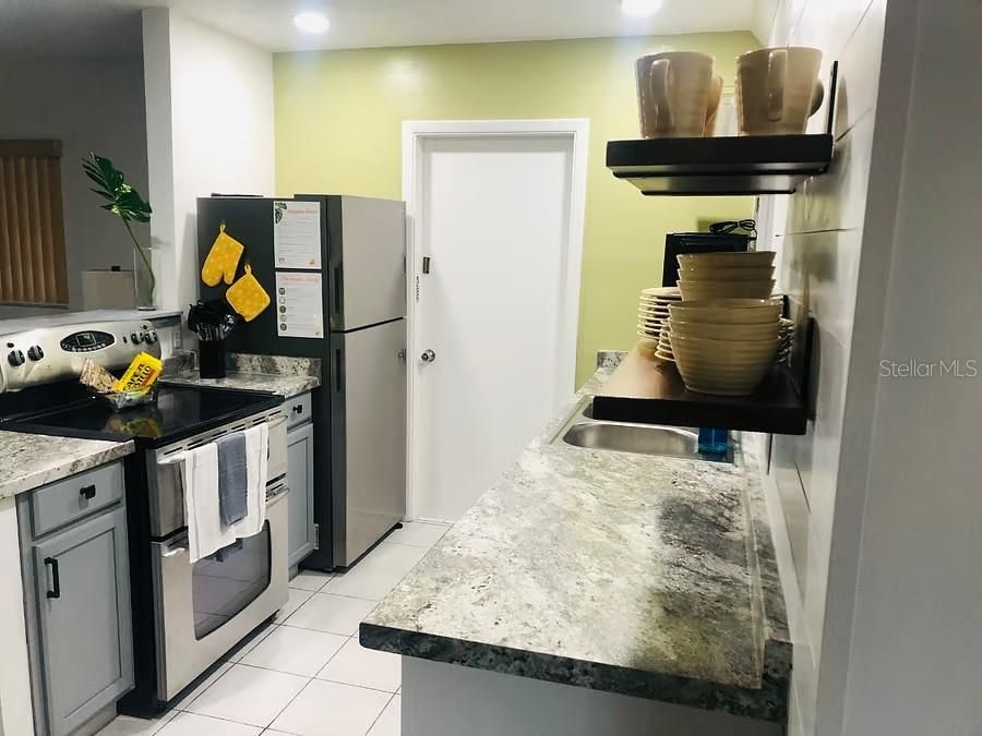 For Sale: $450,000 (4 beds, 2 baths, 1806 Square Feet)