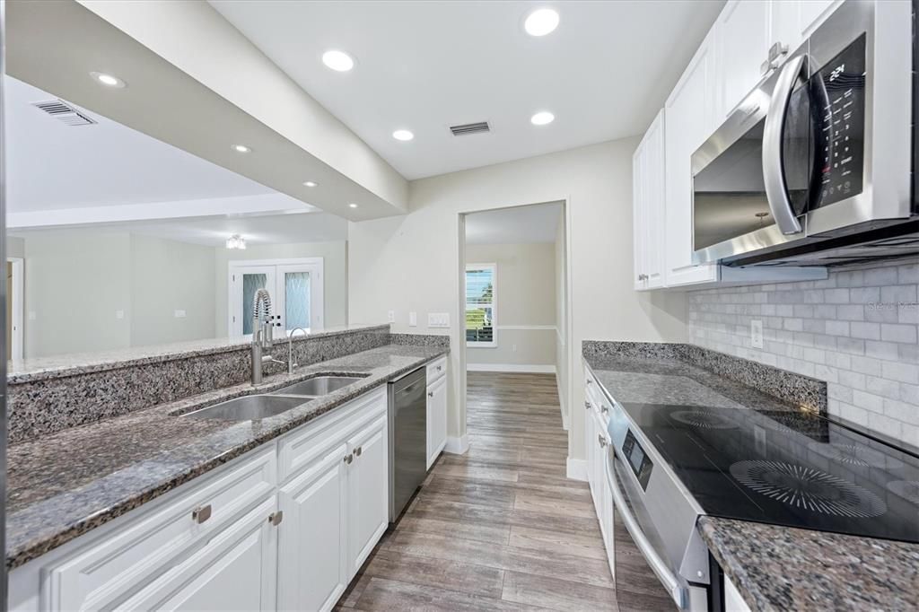 For Sale: $644,900 (3 beds, 2 baths, 2125 Square Feet)