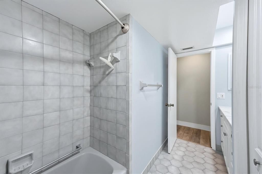 For Sale: $644,900 (3 beds, 2 baths, 2125 Square Feet)
