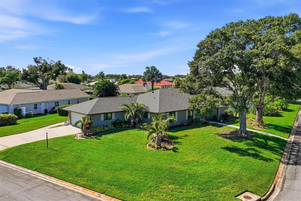 For Sale: $644,900 (3 beds, 2 baths, 2125 Square Feet)