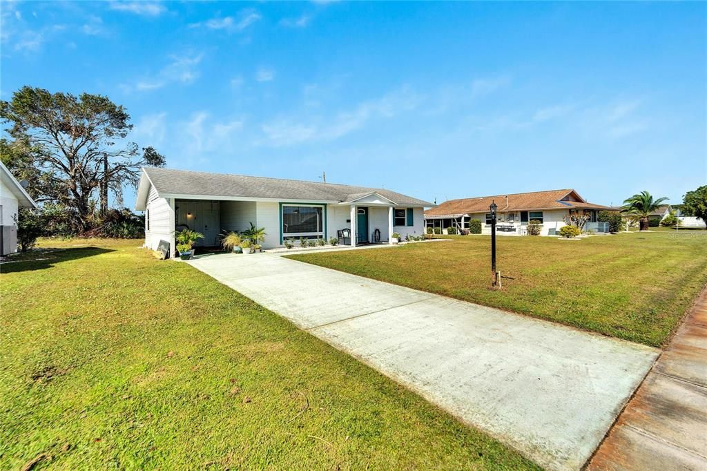 For Sale: $209,000 (2 beds, 1 baths, 1221 Square Feet)
