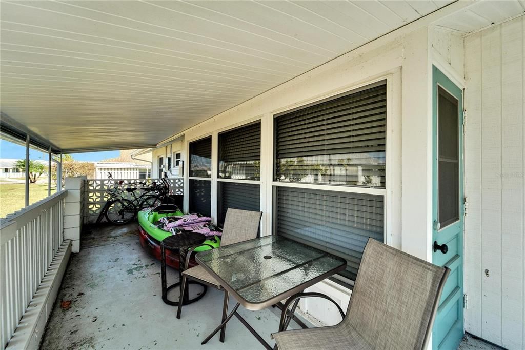 For Sale: $209,000 (2 beds, 1 baths, 1221 Square Feet)