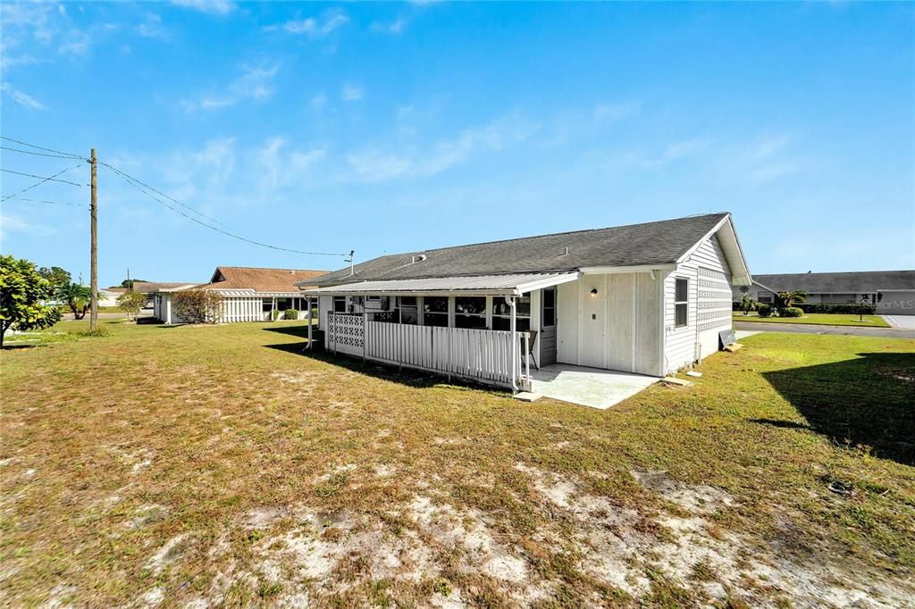 For Sale: $209,000 (2 beds, 1 baths, 1221 Square Feet)