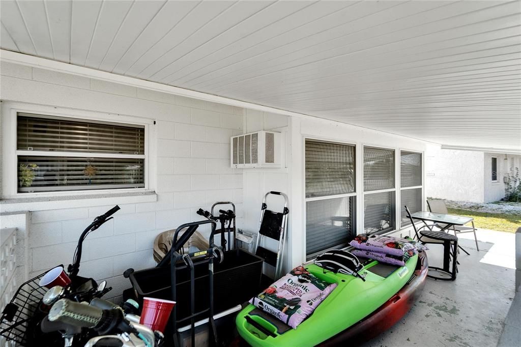 For Sale: $209,000 (2 beds, 1 baths, 1221 Square Feet)