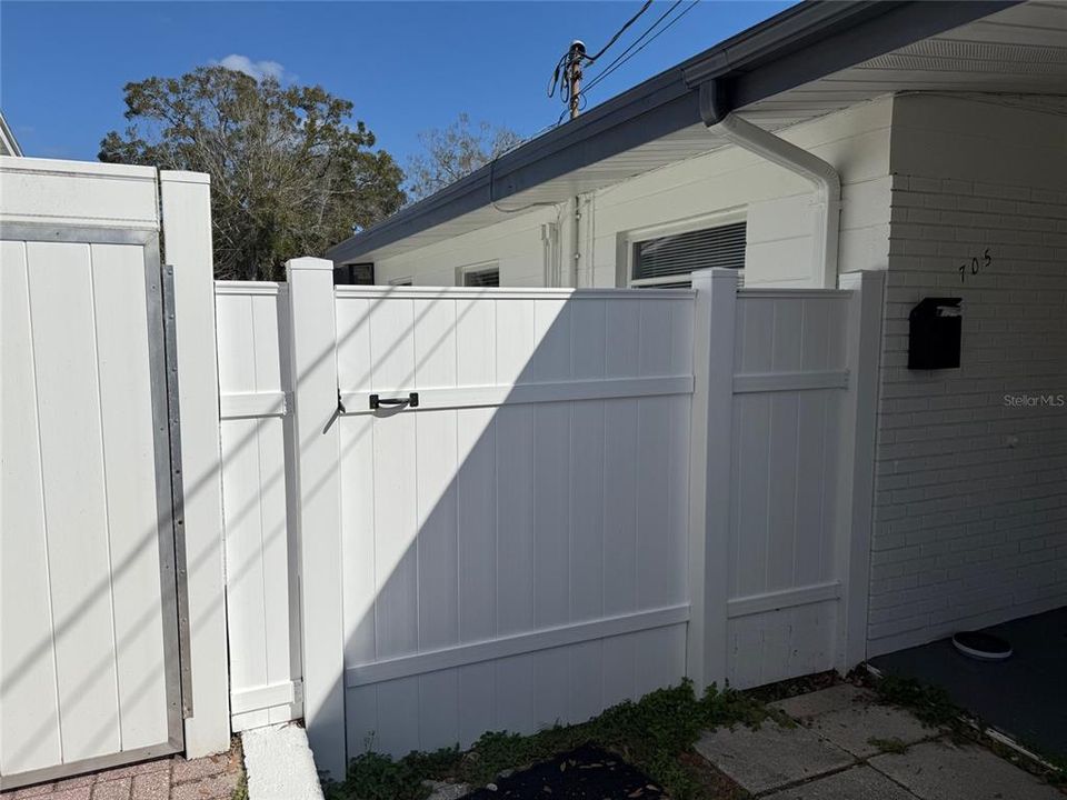 For Rent: $1,500 (0 beds, 1 baths, 460 Square Feet)