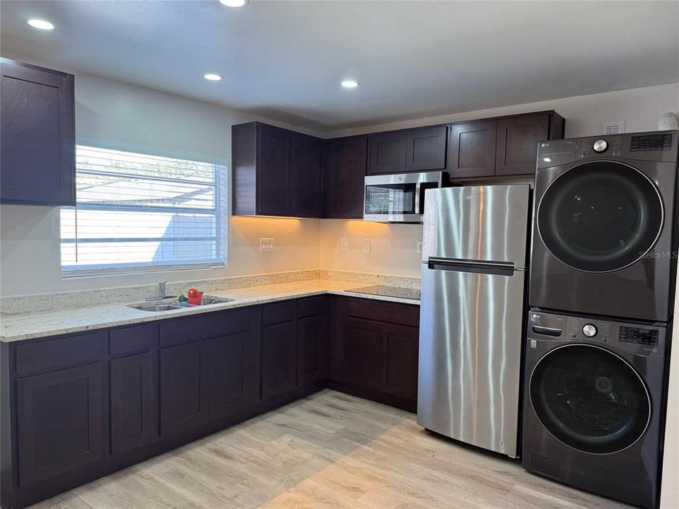 For Rent: $1,500 (0 beds, 1 baths, 460 Square Feet)