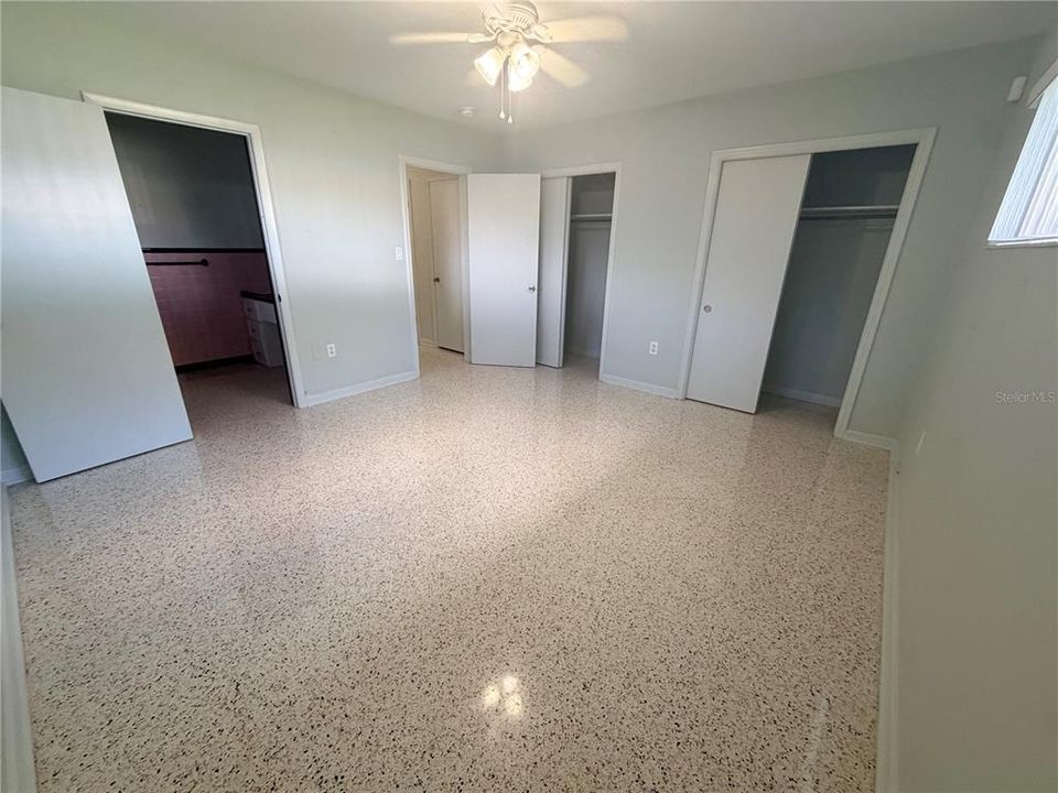 For Rent: $2,200 (4 beds, 2 baths, 1807 Square Feet)