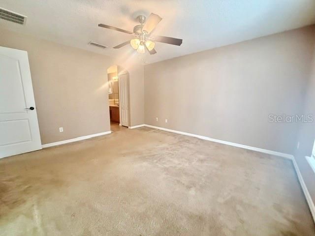 For Rent: $2,200 (3 beds, 2 baths, 1454 Square Feet)