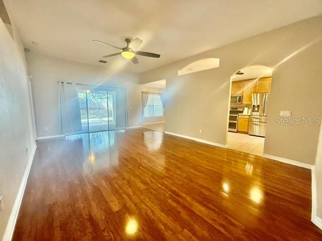 For Rent: $2,200 (3 beds, 2 baths, 1454 Square Feet)