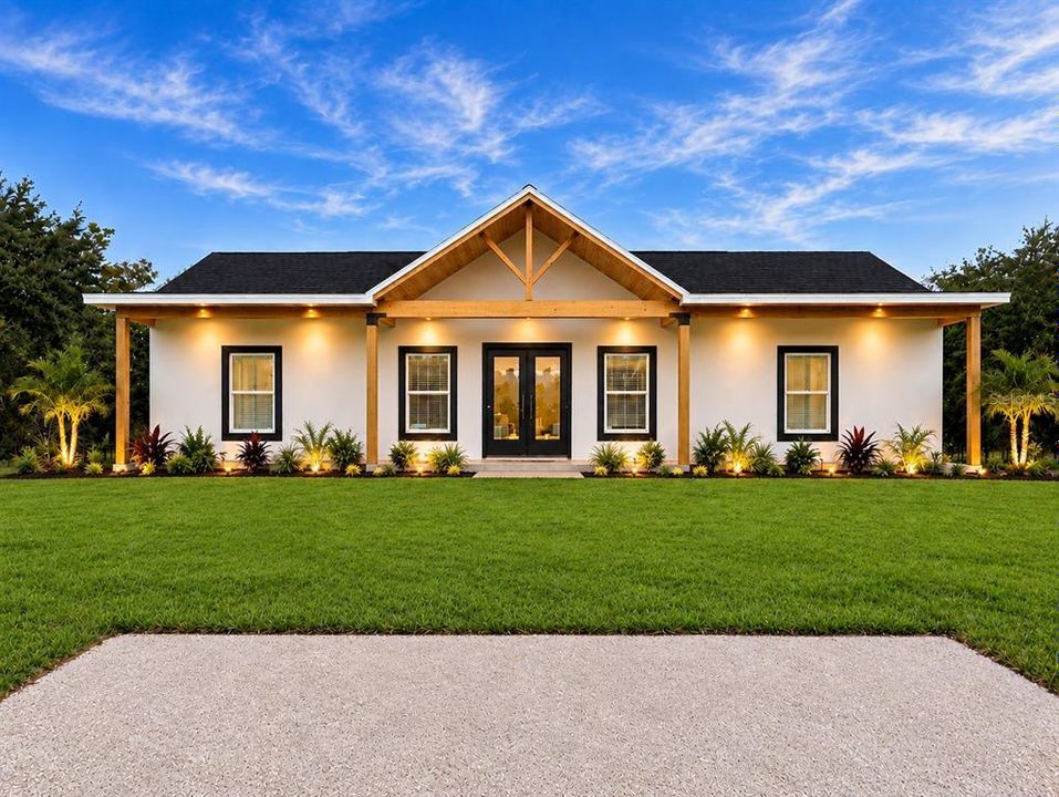 For Sale: $369,900 (3 beds, 2 baths, 1567 Square Feet)