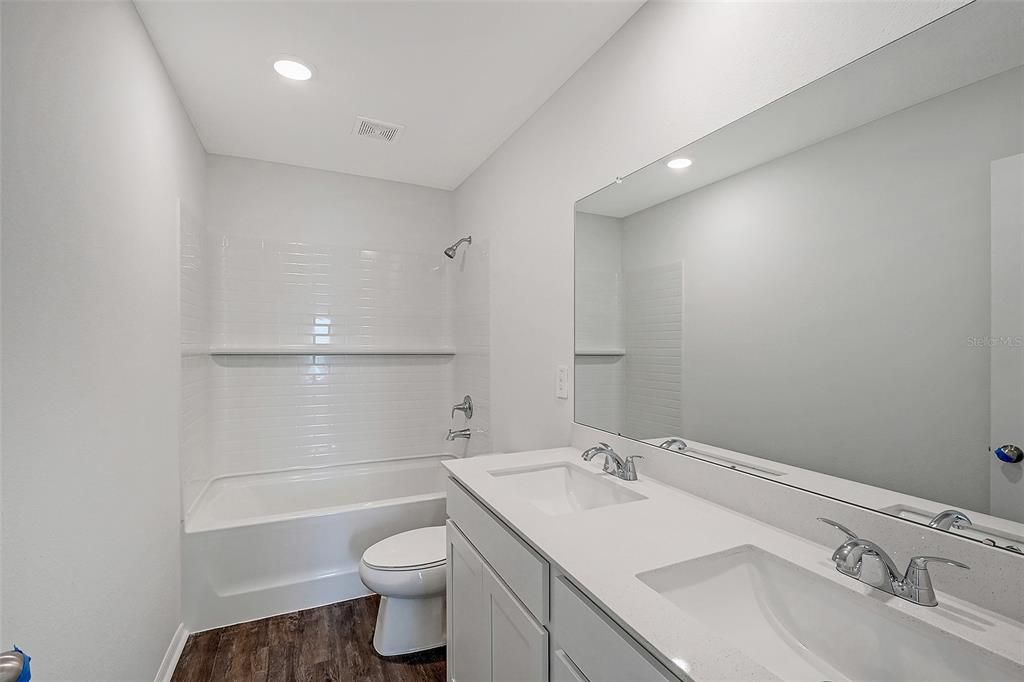 For Sale: $446,669 (4 beds, 2 baths, 1967 Square Feet)