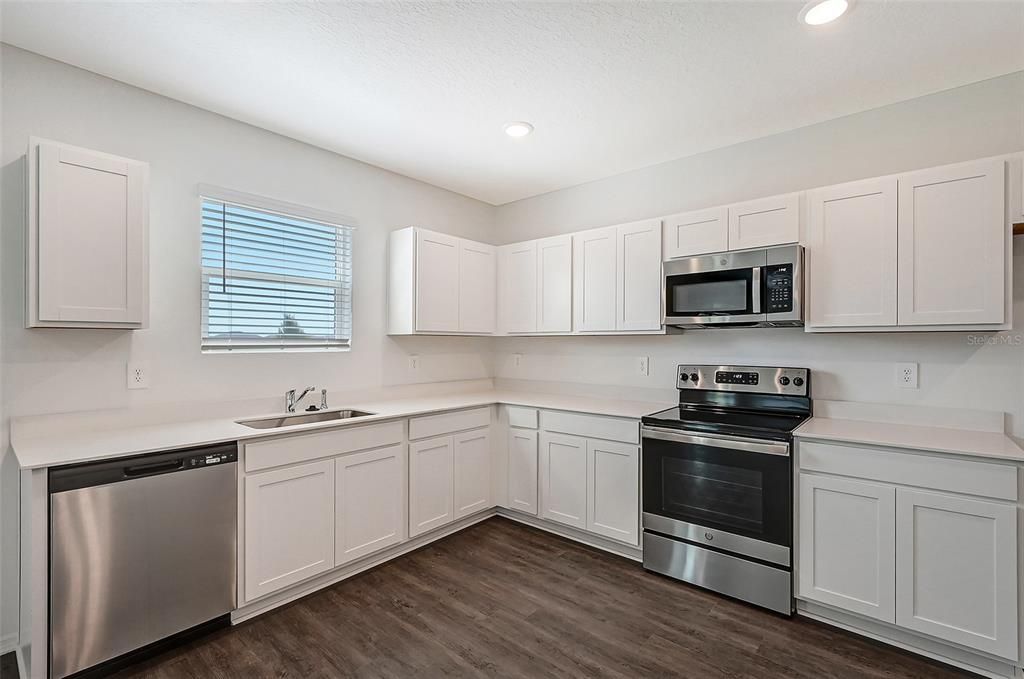 For Sale: $446,669 (4 beds, 2 baths, 1967 Square Feet)