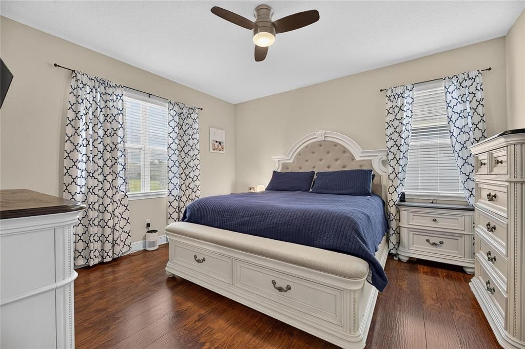 For Sale: $399,000 (3 beds, 2 baths, 1710 Square Feet)