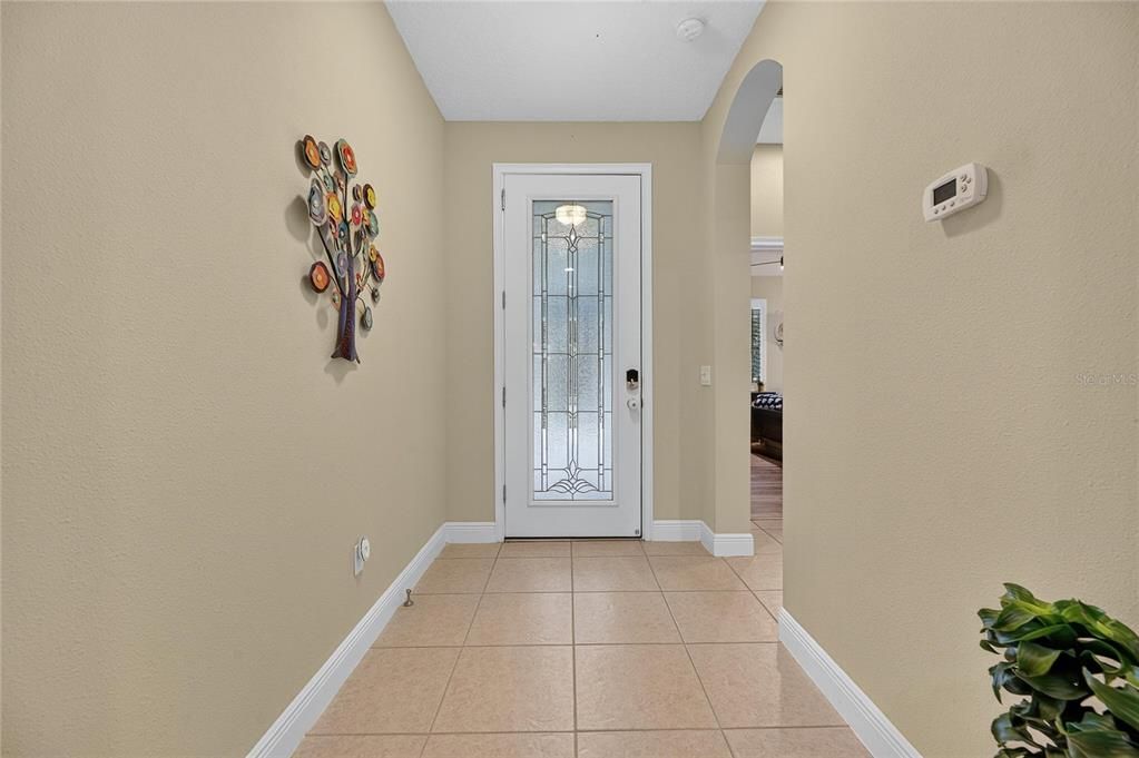 For Sale: $399,000 (3 beds, 2 baths, 1710 Square Feet)