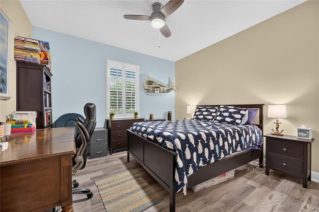 For Sale: $399,000 (3 beds, 2 baths, 1710 Square Feet)