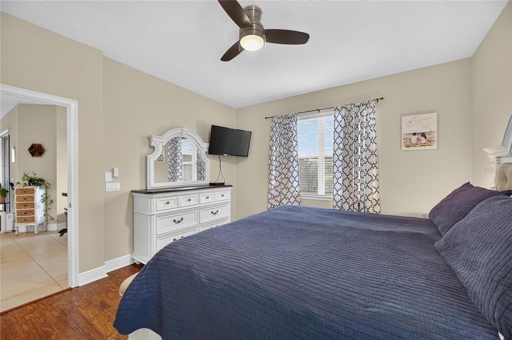For Sale: $399,000 (3 beds, 2 baths, 1710 Square Feet)