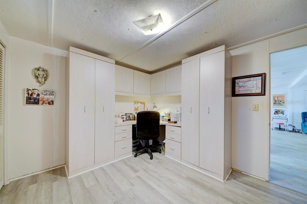 На продажу: $163,000 (2 спален, 1 ванн, 912 Квадратных фут)