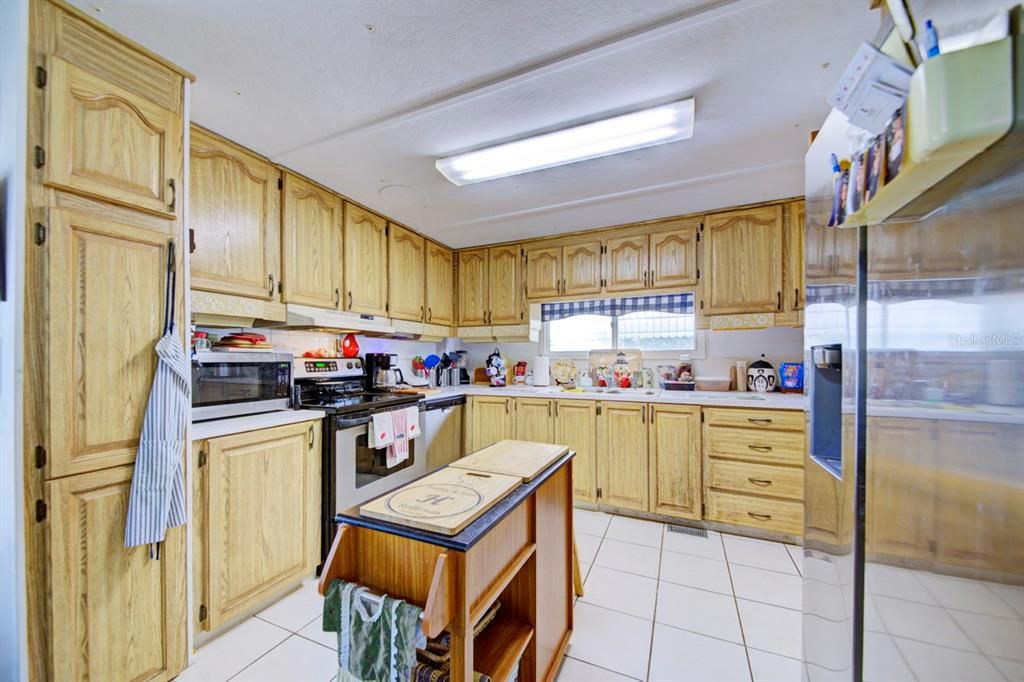 На продажу: $163,000 (2 спален, 1 ванн, 912 Квадратных фут)