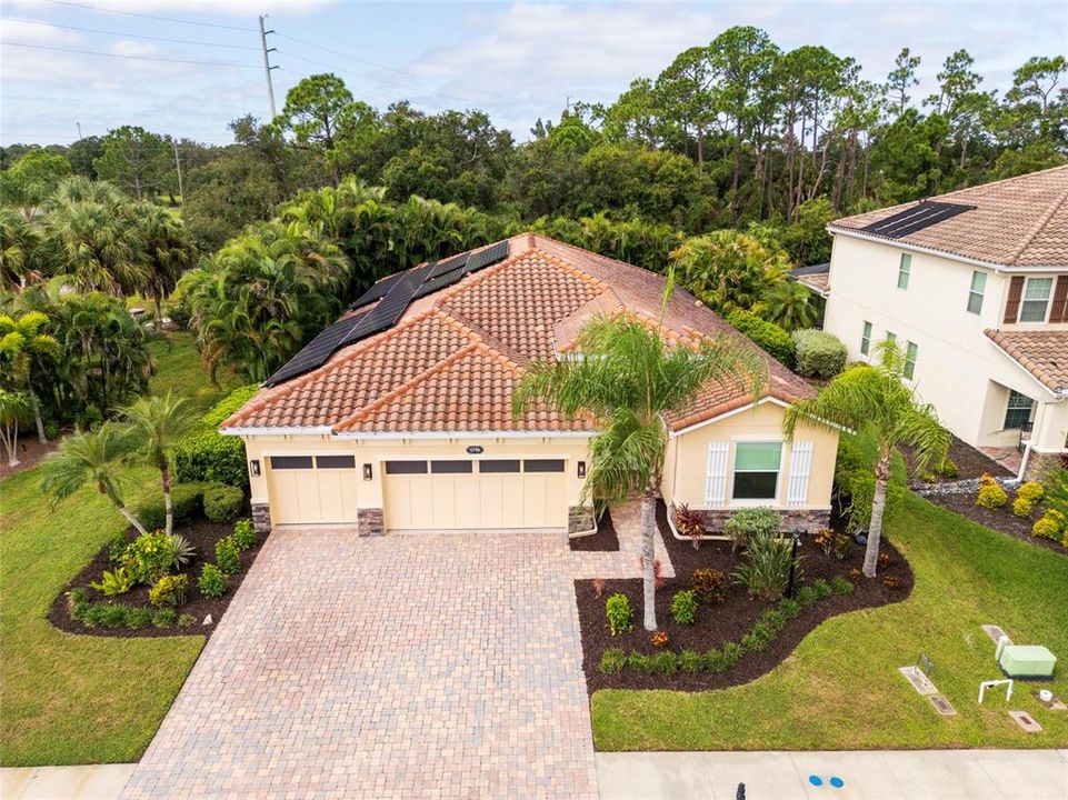 For Sale: $712,900 (4 beds, 3 baths, 2551 Square Feet)