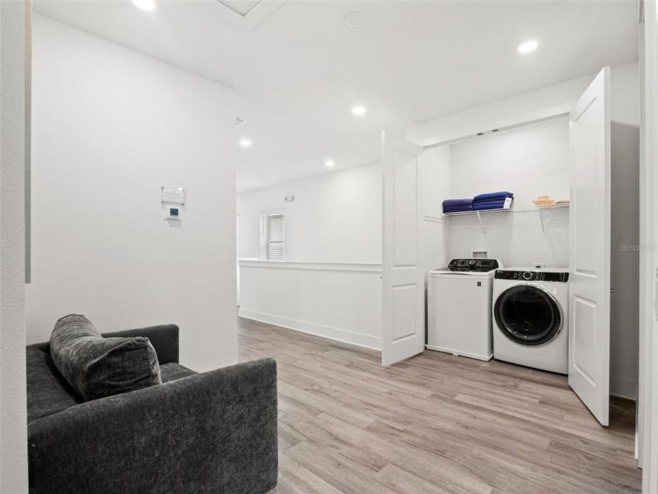 На продажу: $849,999 (4 спален, 3 ванн, 2295 Квадратных фут)