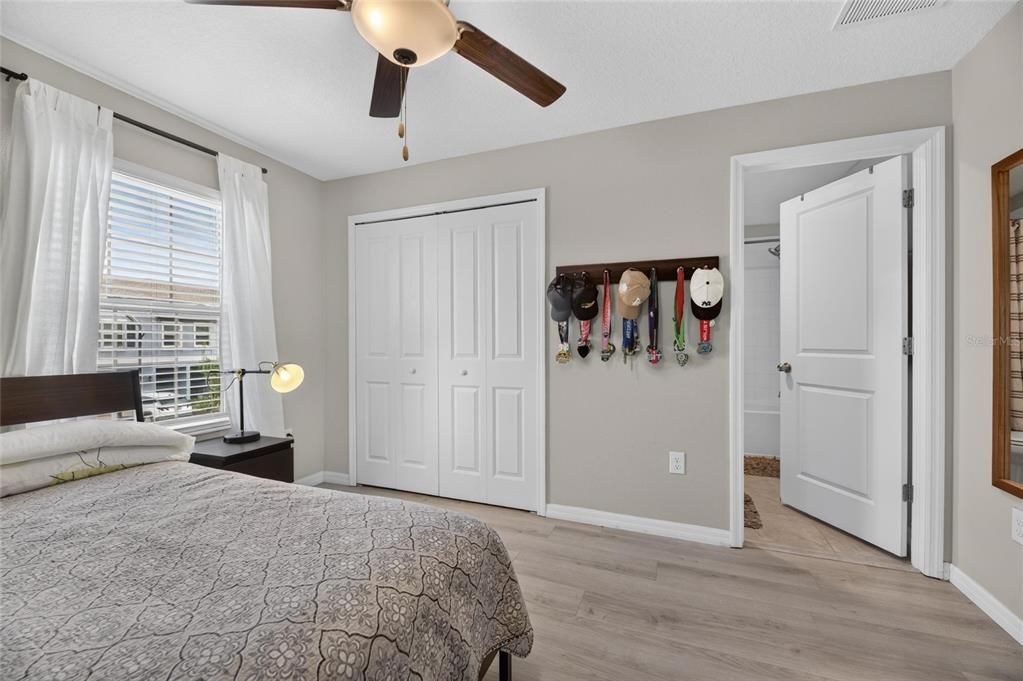 For Sale: $319,995 (3 beds, 2 baths, 1854 Square Feet)