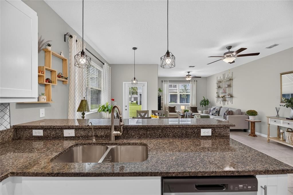For Sale: $319,995 (3 beds, 2 baths, 1854 Square Feet)