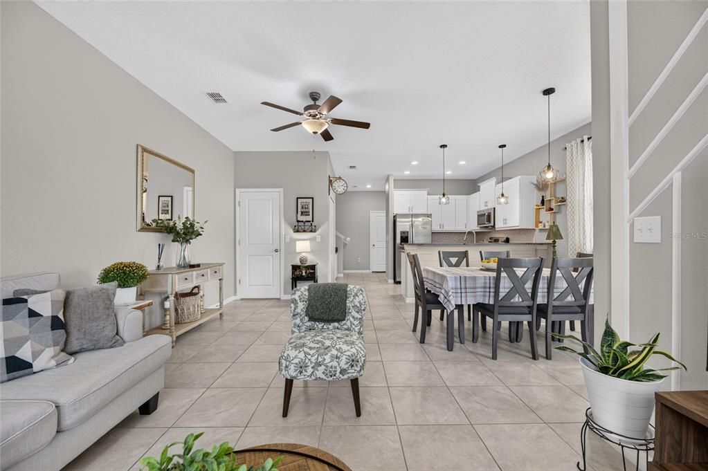 For Sale: $319,995 (3 beds, 2 baths, 1854 Square Feet)