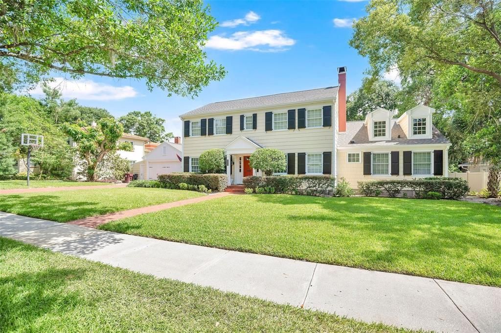En Venta: $1,875,000 (5 camas, 4 baños, 4339 Pies cuadrados)